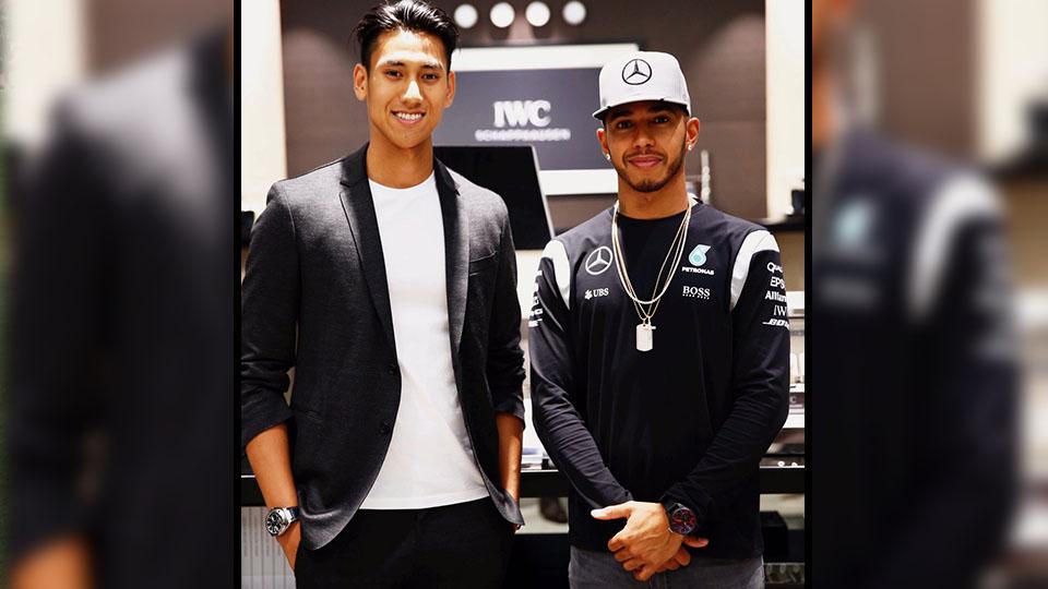 Sean Gelael dan Lewis Hamilton. - INDOSPORT