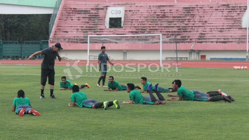 Timnas%20Indonesia%20berpotensi%20hadapi%20Kanada%20di%20laga%20uji%20coba%20jelang%20Piala%20AFF%202016.