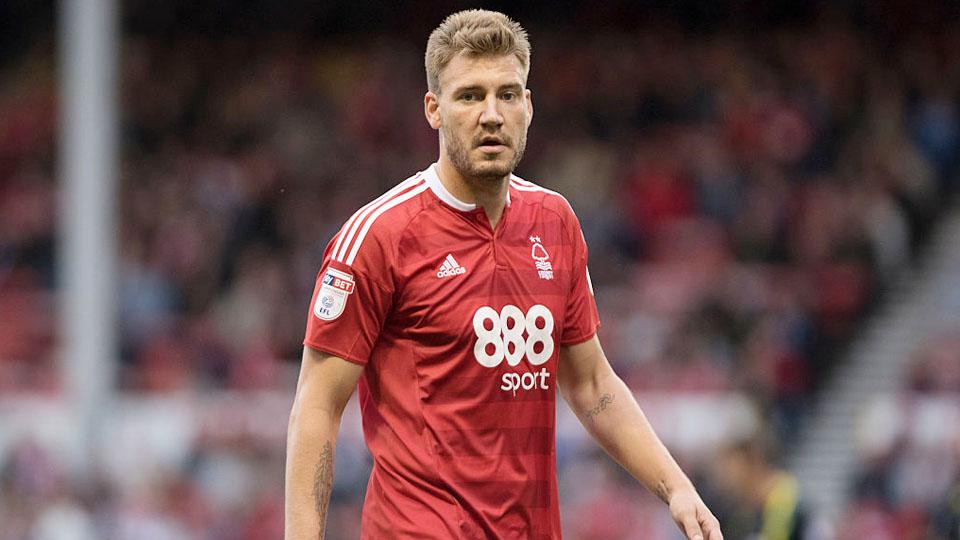 Pemain Nottingham Forest, Nicklas Bendtner, dalam pertadingan Divisi Championship (17/09/16). Copyright: INTERNET