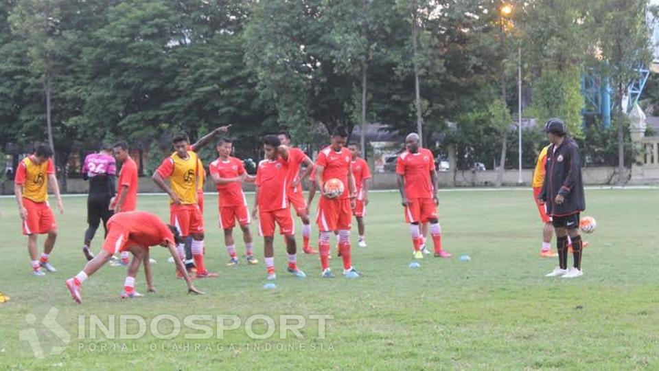 Jelang%20pekan%2022%20TSC%2C%20Persija%20Jakarta%20tak%20mau%20meremehkan%20Barito%20Putera%20yang%20belakangan%20kesulitan%20meraih%20kemenangan.