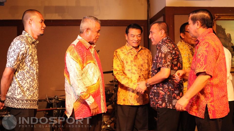 Letjen%20Edy%20Rahmayadi%20sebut%20tak%20mungkin%20ada%20Kongres%20tandingan.