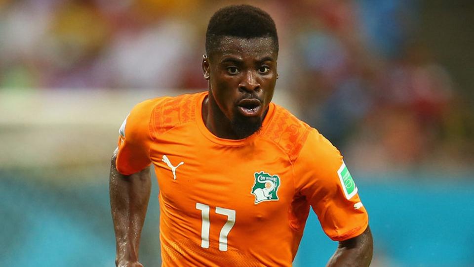 Serge Aurier, bek Pantai Gading dan PSG. Copyright: Internet