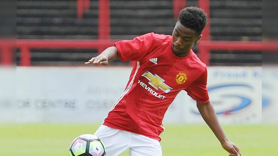 Gelandang serang Manchester United U-18, Angel Gomes Copyright: INTERNET