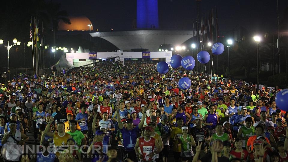 Suasana jelang start event Jakarta Marathon 2016.