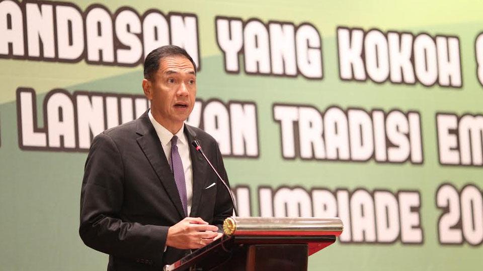 Gita Wirjawan disebut lempar kode kembali menjadi Ketua Umum PBSI saat merayakan HUT RI ke-78.