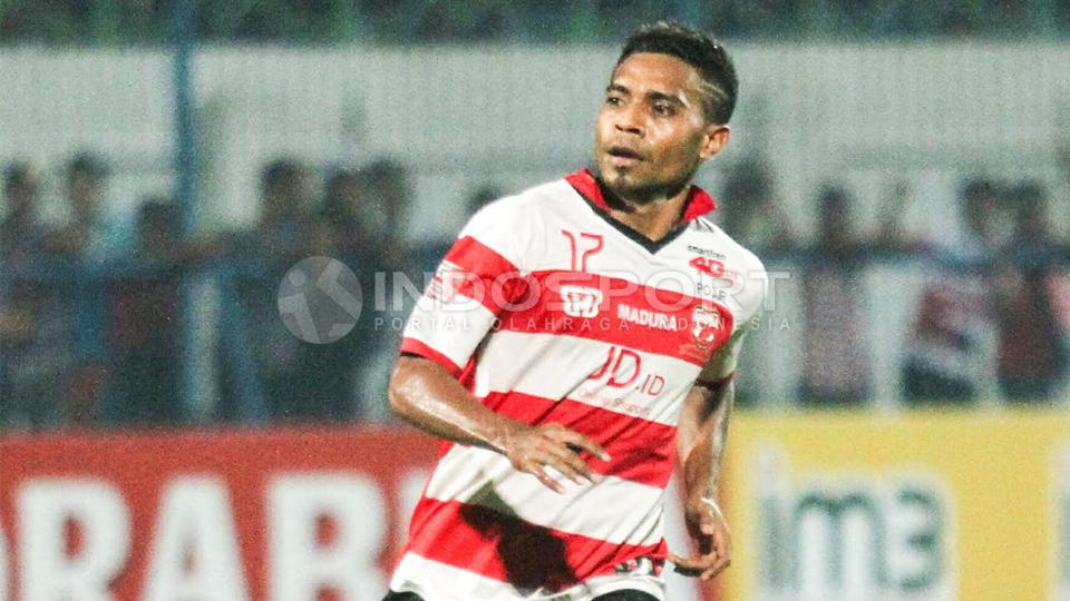 Elthon Maran (Madura United) Copyright: Ian Setiawan/Indosport