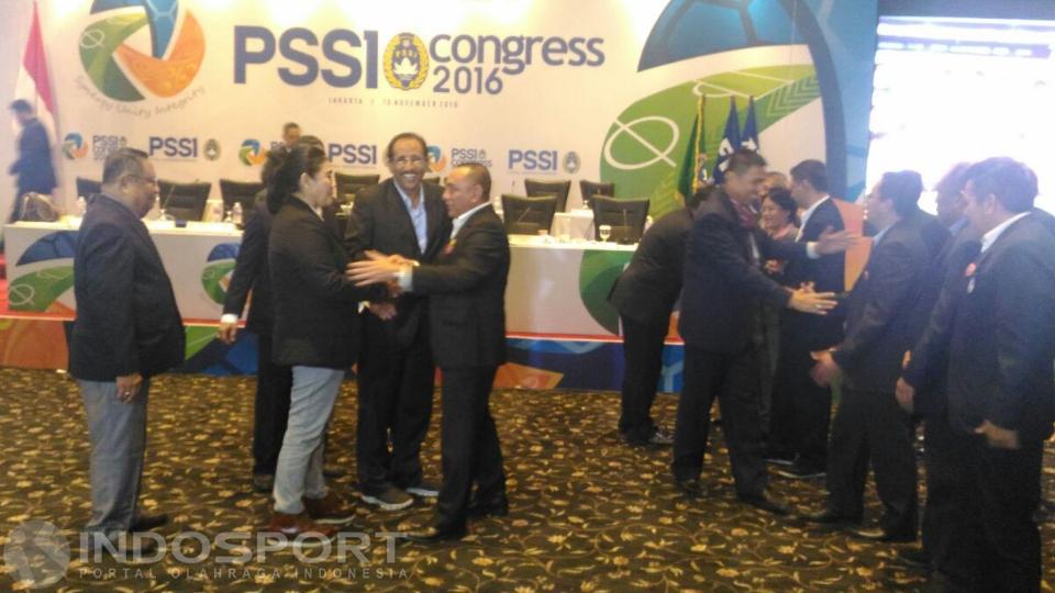 Suasana ramah tamah anggota Kongres PSSI 2016 di Hotel Mercure, Ancol, Jakarta.
