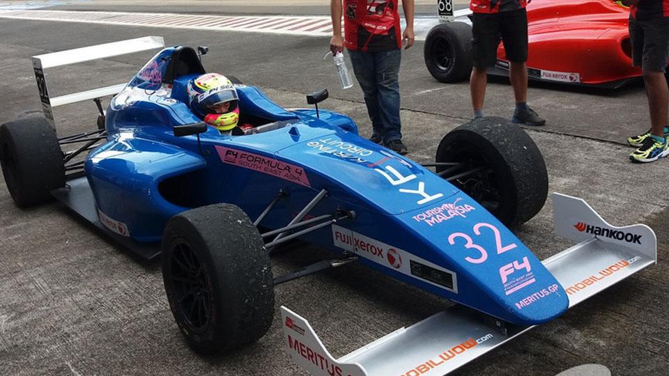 Pembalap Formula 4 South East Asia (F4 SEA) asal Indonesia, Presley Martono. Copyright: INTERNET