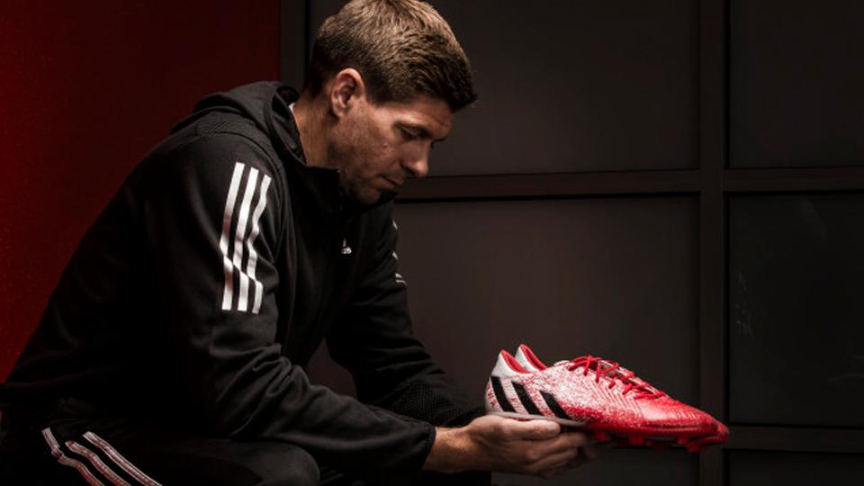 Masa depan Steven Gerrard masih menjadi misteri. - INDOSPORT