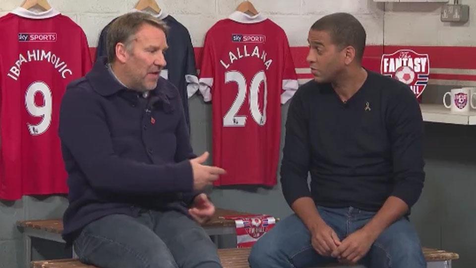 Mantan pemain Liverpool, Phil Babb, saat diwawancarai di salah satu acara. Copyright: INTERNET
