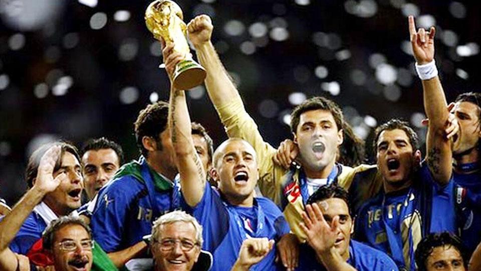 Momen Timnas Italia saat menjadi juara Piala Dunia 2006. Copyright: INTERNET