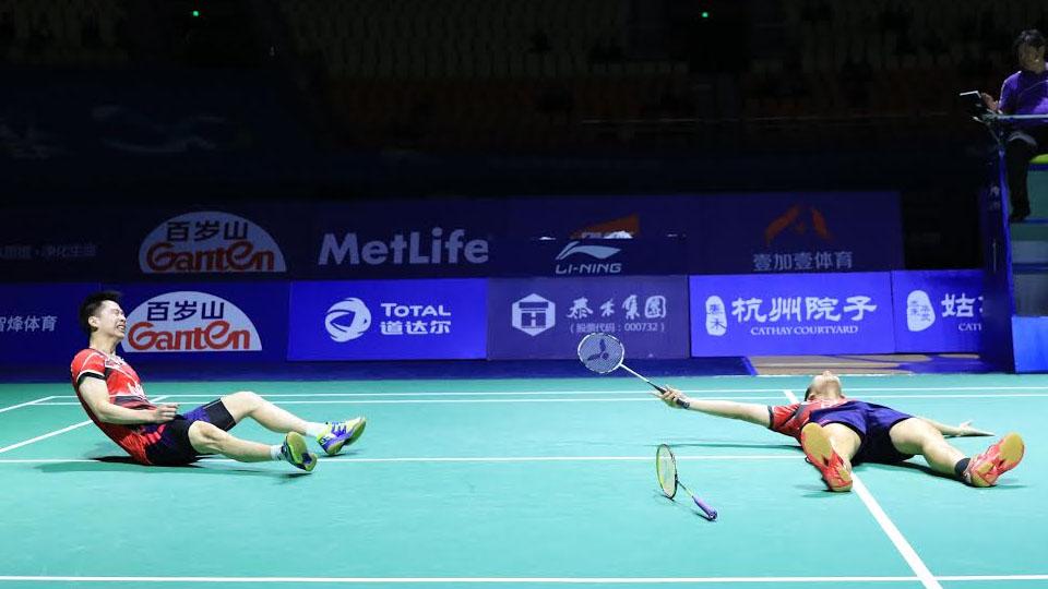 Marcus Fernaldi Gideon/Kevin Sanjaya menuai kekalahan saat menghadapi wakil Denmark di Dubai SSF 2016. - INDOSPORT