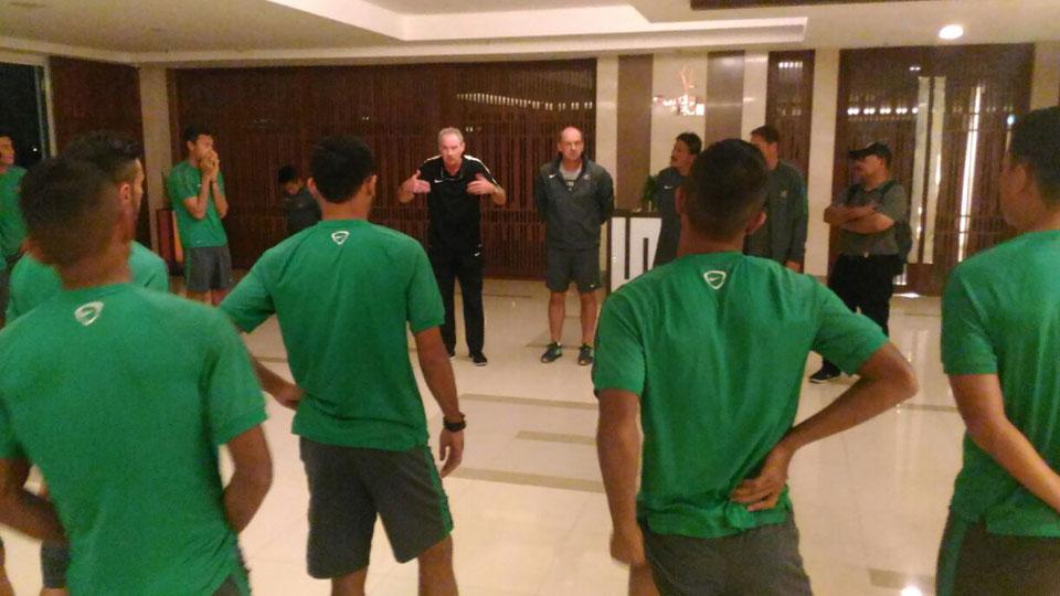 Timnas Indonesia menggelar latihan di Hotel The Grand Fourwings, Bangkok, Thailand. - INDOSPORT