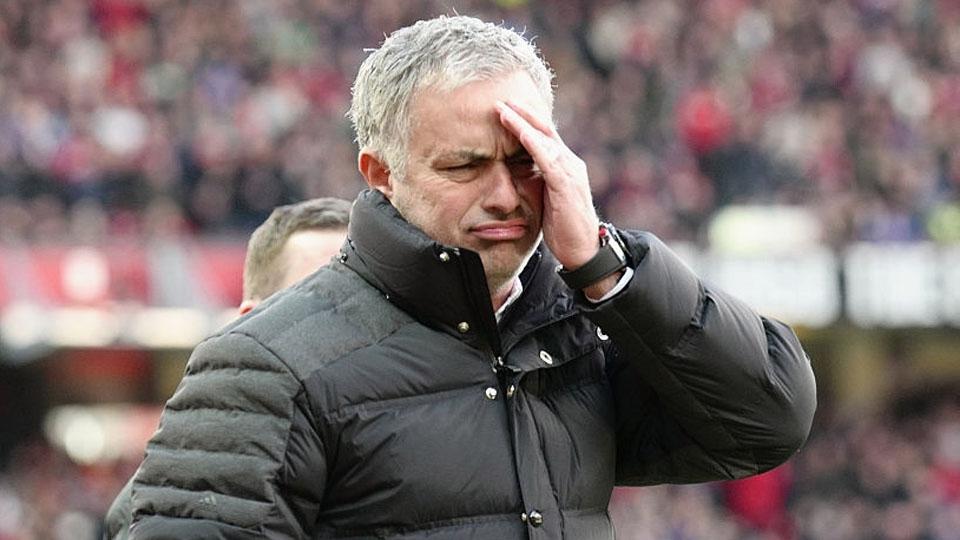 Pelatih Tottenham Hotspur, Jose Mourinho beri sindiran satire kepada mantan tim asuhannya, Manchester United yang turun kasta dari Liga Champions.