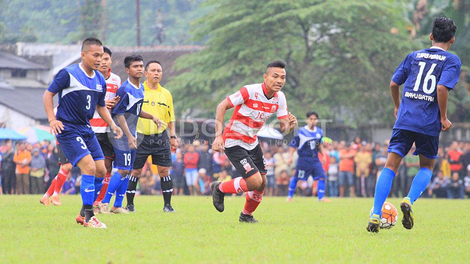 Pemain Madura United (MU) yang sempat diisukan ke Persib Bandung, yakni Asep Berlian punya cara khusus jaga kondisi fisik tetap prima.