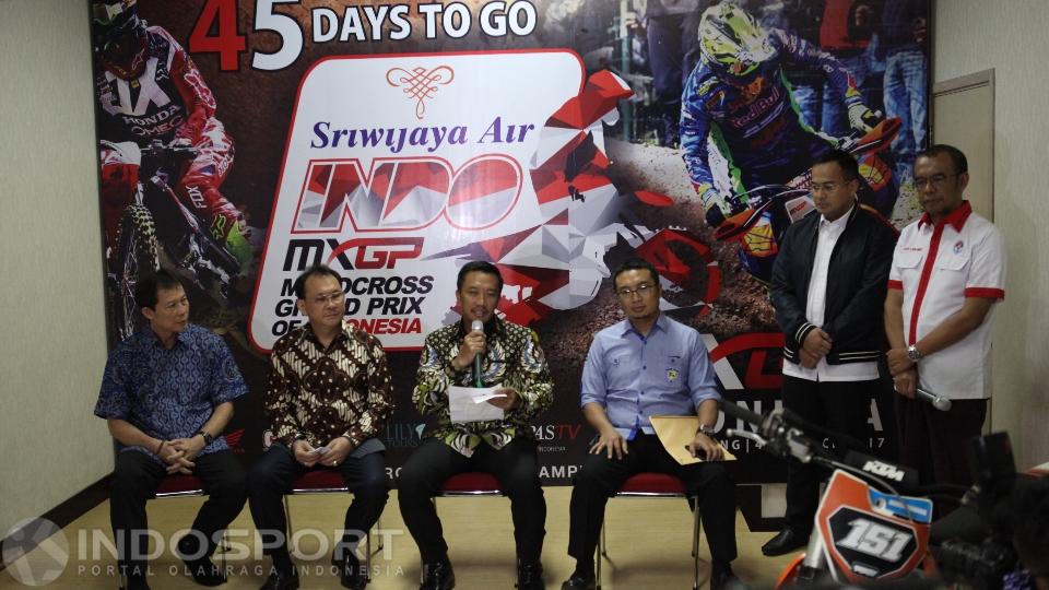 Suasana%20jumpa%20pers%20Count%20Down%20MXGP%202017.