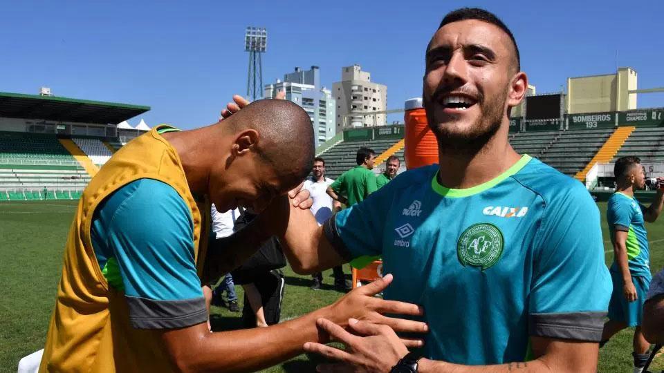 Tim Chapecoense di Sesi Latihan Copyright: thesun