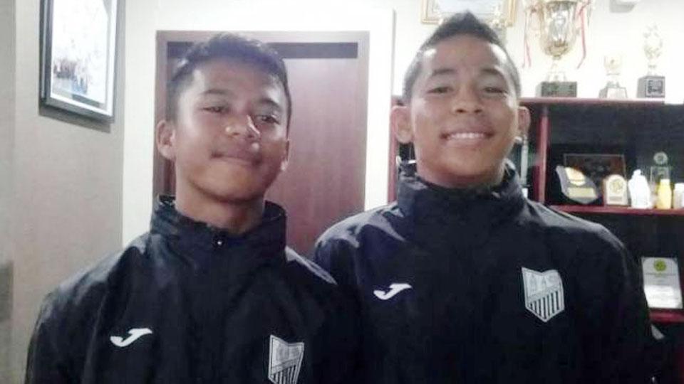 Pemain muda Indonesia, Syukran Arabia Samual (kanan) dan Andrian Risdianto Copyright: Istimewa