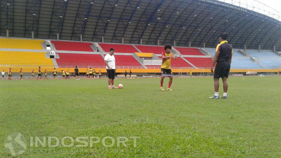 Ahmad%20Maulana%20Putra