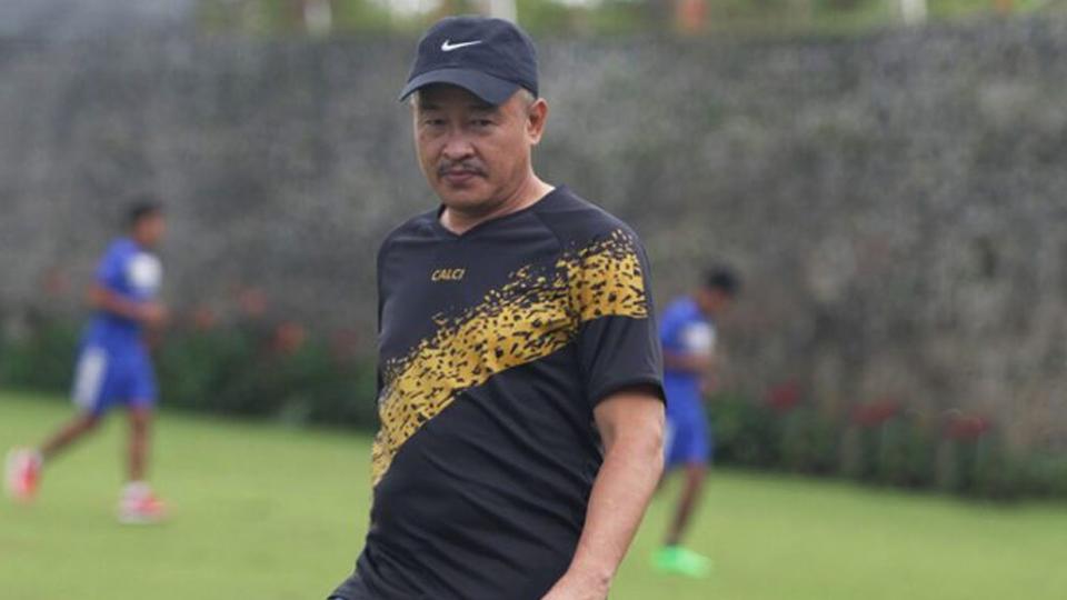 Hermansyah pelatih kiper baru Madura United. - INDOSPORT
