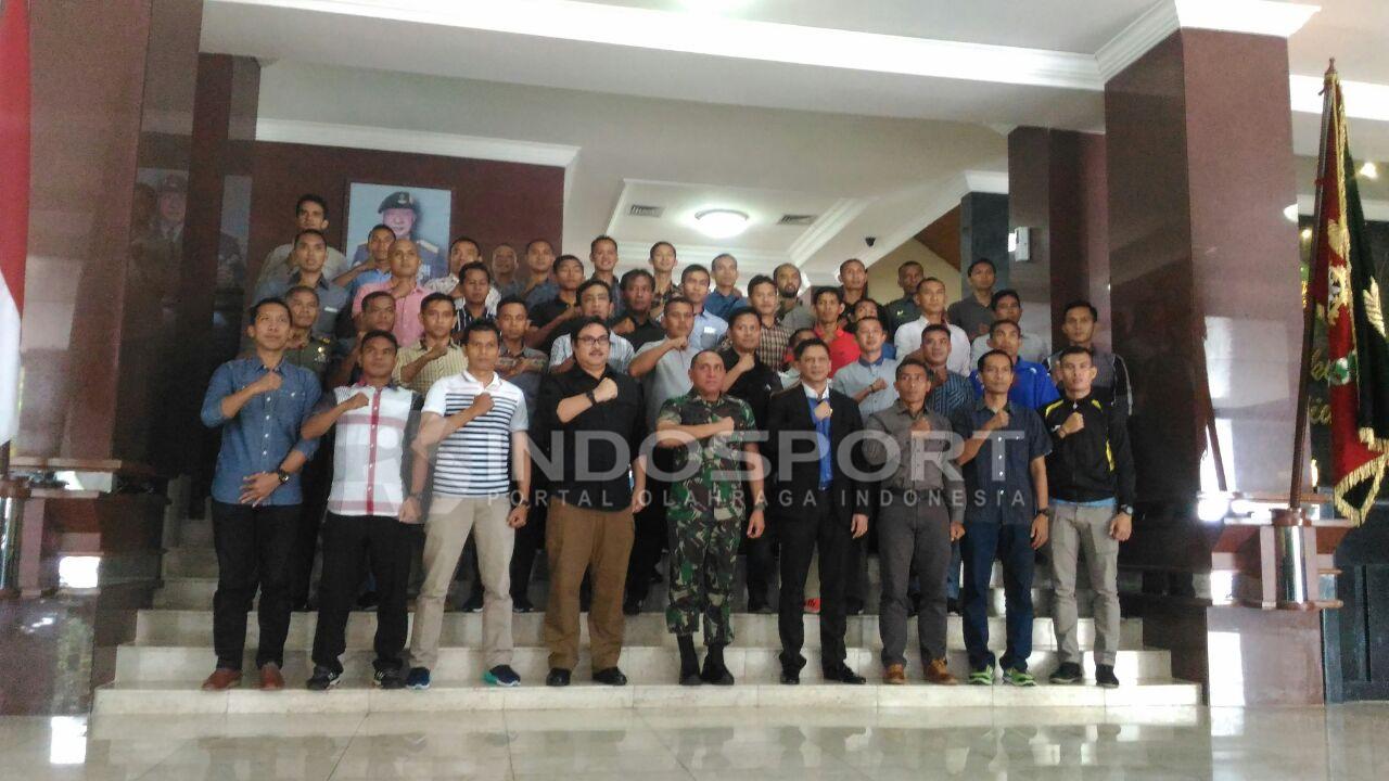 40 wasitnya yg telah diambil sumpah Copyright: Zainal Hasan/Indosport