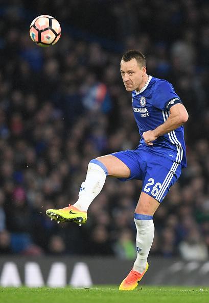 Kapten Chelsea, John Terry ingin segera pensiun dalam waktu dekat. Copyright: Darren Walsh/GettyImages