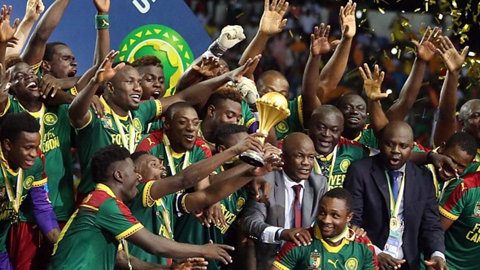 Tim Kamerun tengah berpesta usai memenangkan Piala Afrika 2017.