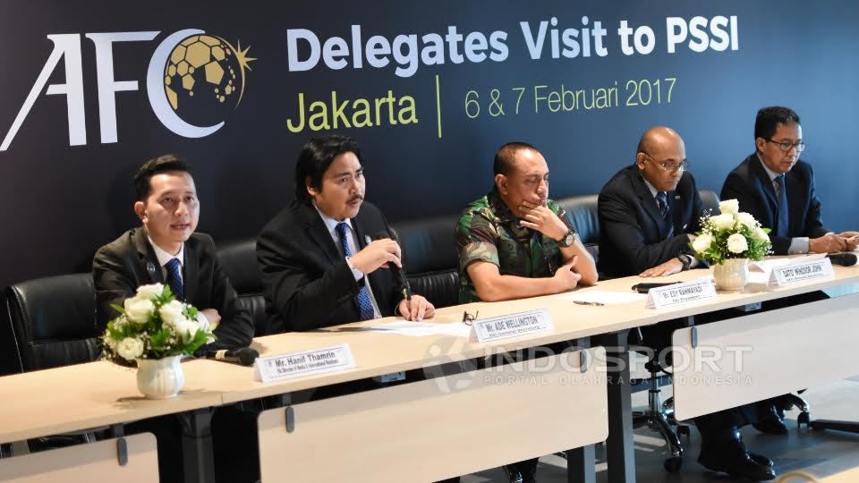 Kiri-kanan%3A%20Hanif%20Thamrin%2C%20Ade%20Wellingson%2C%20Edy%20Rahmayadi%2C%20Dato%20Windsor%20John%20dan%20Joko%20Driyono.