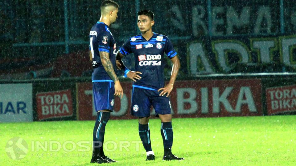 Bagas Adi Nugroho dan Arthur Cunha Copyright: Ian Setiawan/INDOSPORT