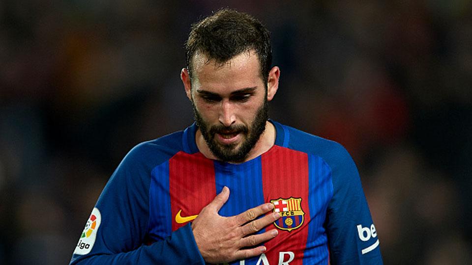 Aleix Vidal pada laga saat melawan Real Sociedad. Copyright: Manuel Queimadelos Alonso/Getty Images