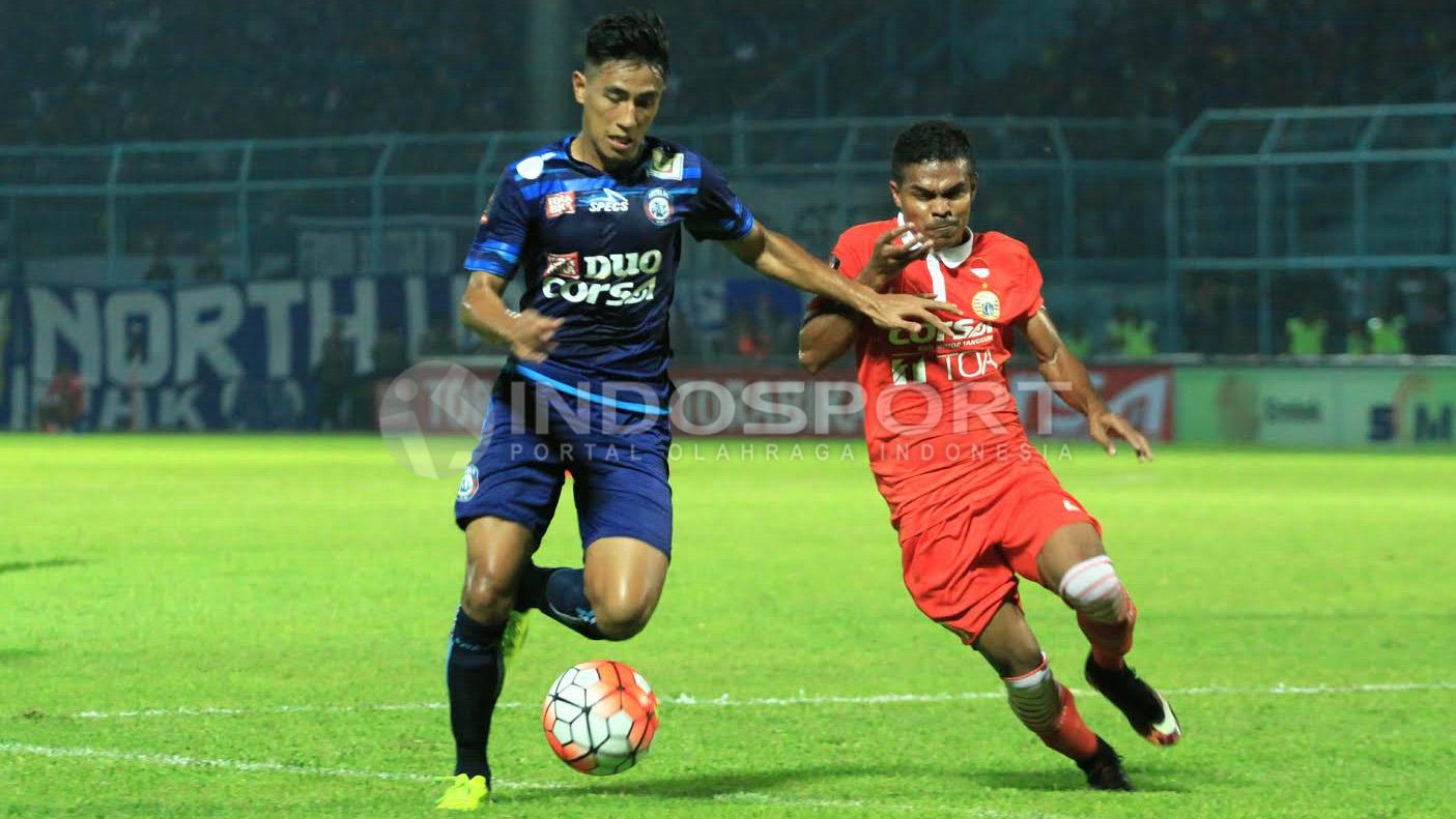 Hanif Sjahbandi saat melawan Persija Copyright: Ian Setiawan/Indosport