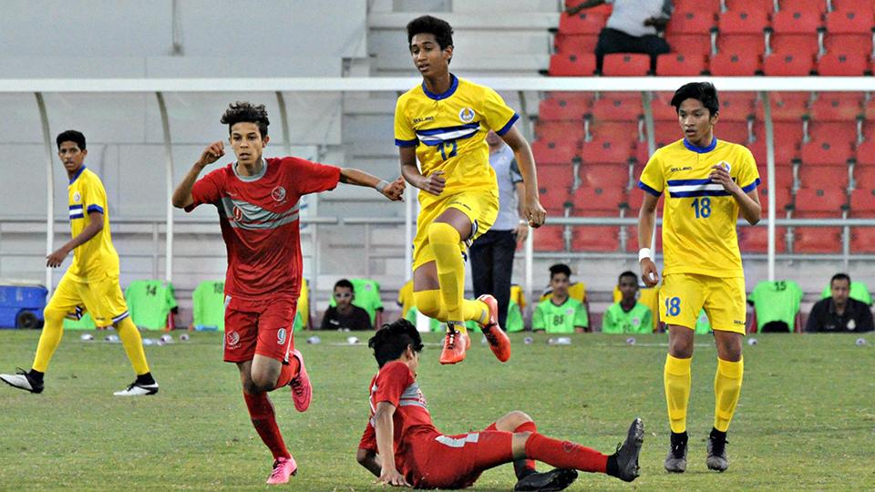 Pemain berdarah Indonesia, Ali Syahrian Tampo (nomor 18) saat membela klubnya, Al Gharafa U-17. Copyright: Facebook Mustafa Ibrahim