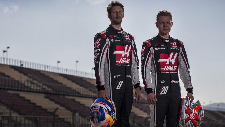 Kevin%20Magnussen%20dan%20Romain%20Grosjean.