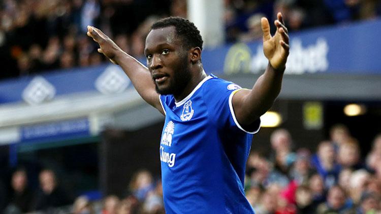 Aksi selebrasi Romelu Lukaku setelah cetak gol. Copyright: Clive Brunskill/Getty Images