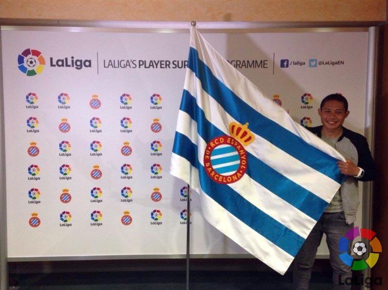 Evan Dimas saat menjalani trial di Espanyl B. Copyright: Twitter @La_Liga