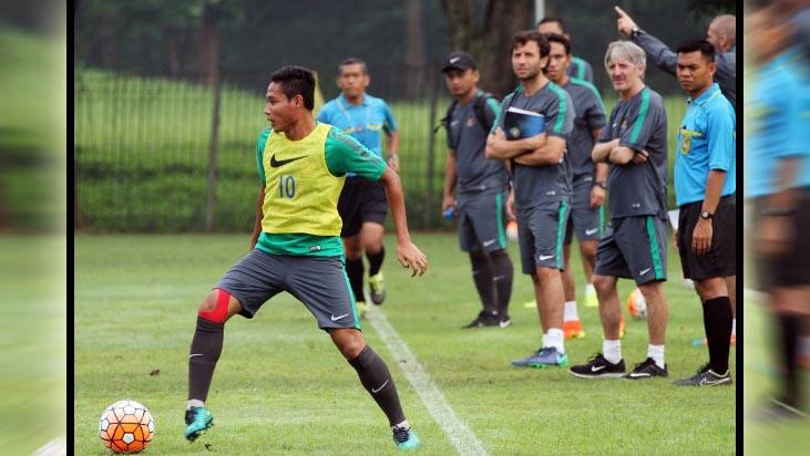 Evan Dimas saat menjalani trial di Espanyl B. Copyright: PSSI