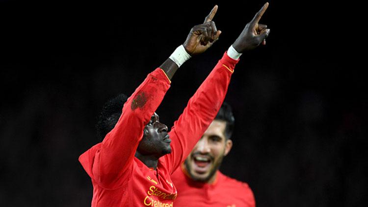 Selebrasi Sadio Mane usai bobol gawang Arsenal. Copyright: Laurence Griffiths/Getty Images