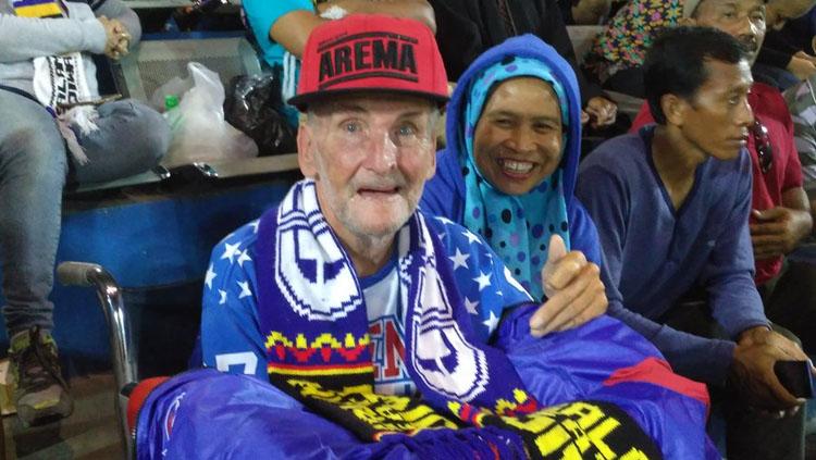 Paul Cumming, pelatih legendaris yang punya kisah hidup mengharukan di Indonesia. - INDOSPORT