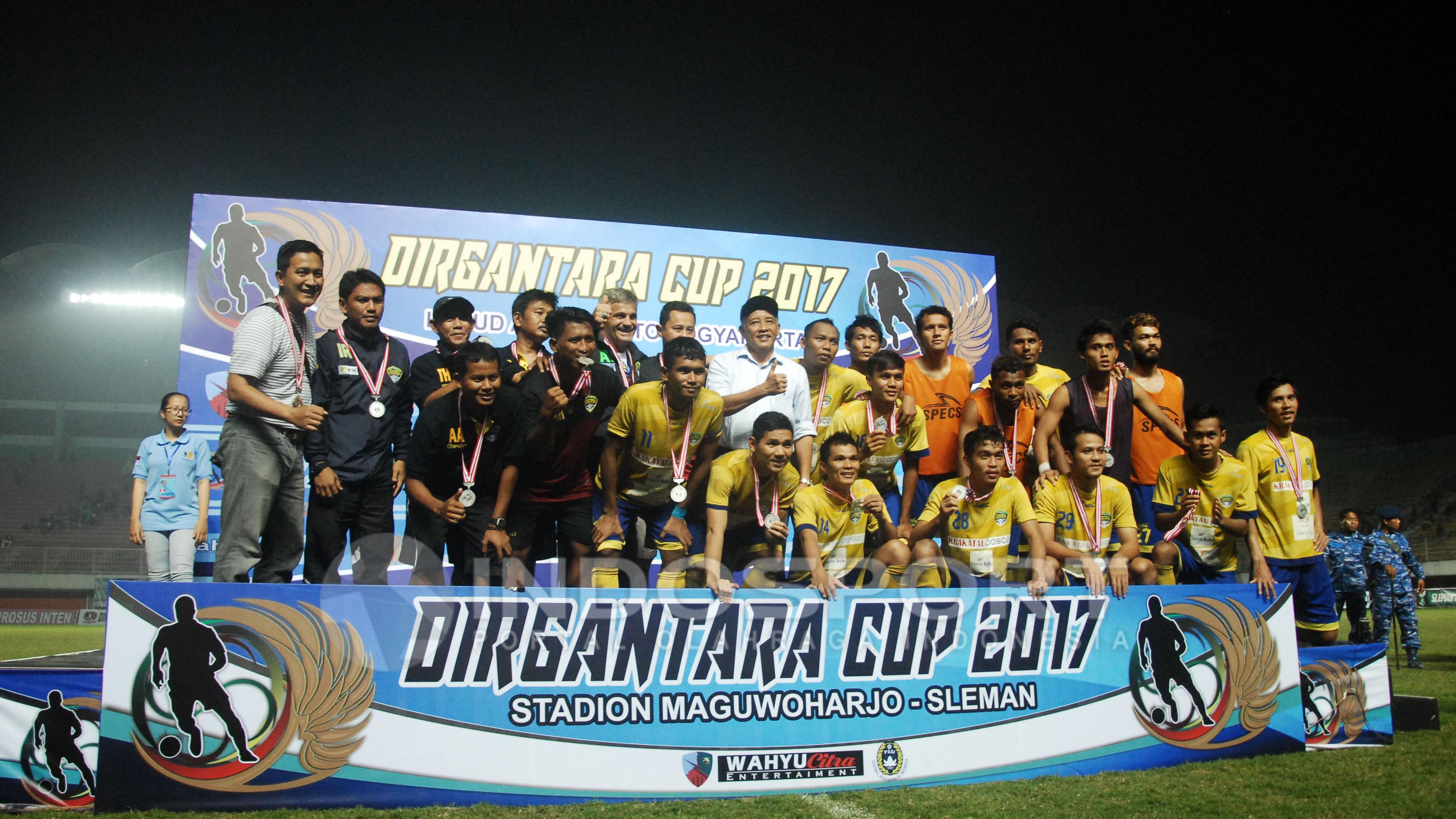 Cilegon FC merayakan gelar runner up Piala Dirgantara 2017. Copyright: Prima Pribadi/INDOSPORT