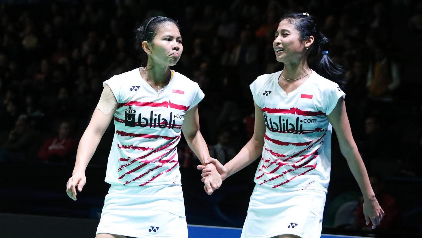 Greysia Polii dan Rizki Amelia Pradipta di ajang All England 2017. - INDOSPORT