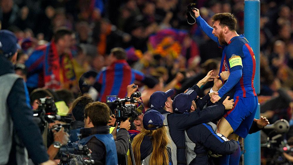 Lionel Messi merayakan kemenangannya atas PSG. - INDOSPORT