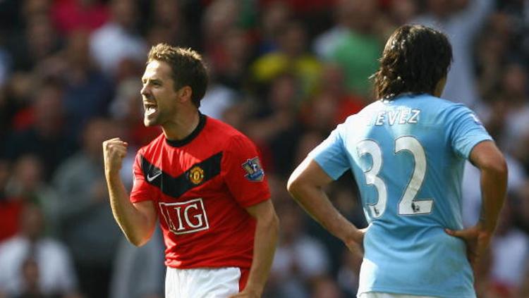 Liga Inggris adalah kompetisi yang lekat dengan bintang-bintang besar sejak dulu, bahkan dimulai sejak usia belia.