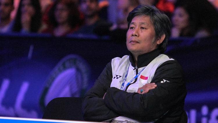 Pelatih Herry IP, memberi instruksi kepada pasangan ganda putra Indonesia, Marcus Fernaldi Gideon/Kevin Sanjaya Sukamuljo.