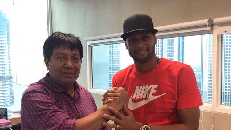 Luis Carlos Junior saat diperkenalkan oleh Persija Jakarta. Copyright: Instagram/@persijajkt.