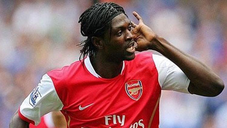 Emmanuel Adebayor saat masih berseragam Arsenal. - INDOSPORT