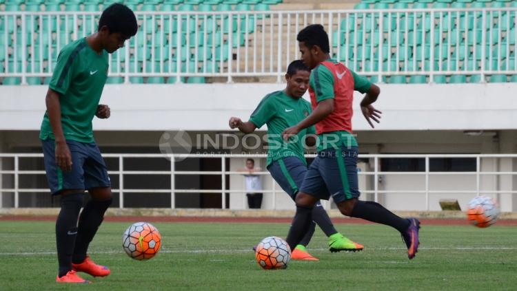 Latihan Timnas Indonesia U-22 di Stadion Pakansari, Cibinong, Kabupaten Bogor, jelang menghadapi Myanmar.