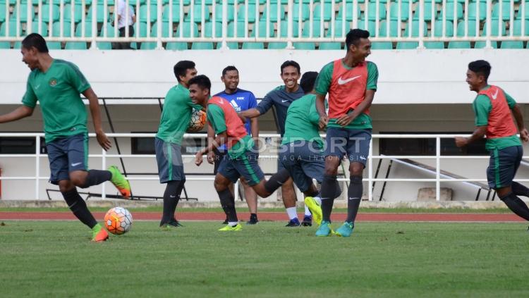 Timnas Indonesia U-22 menggelar latihan di Stadion Pakansari, Cibinong, Kabupaten Bogor, jelang menghadapi Myanmar.