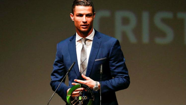 Cristiano Ronaldo saat menjadi pemain Portugal terbaik tahun ini. - INDOSPORT
