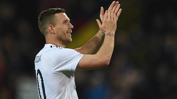 Lukas Podolski usai menjalani laga persahabatan melawan Timnas Inggris. - INDOSPORT