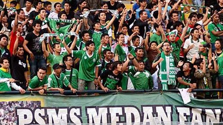 Suporter PSMS Medan Copyright: simamaung.com